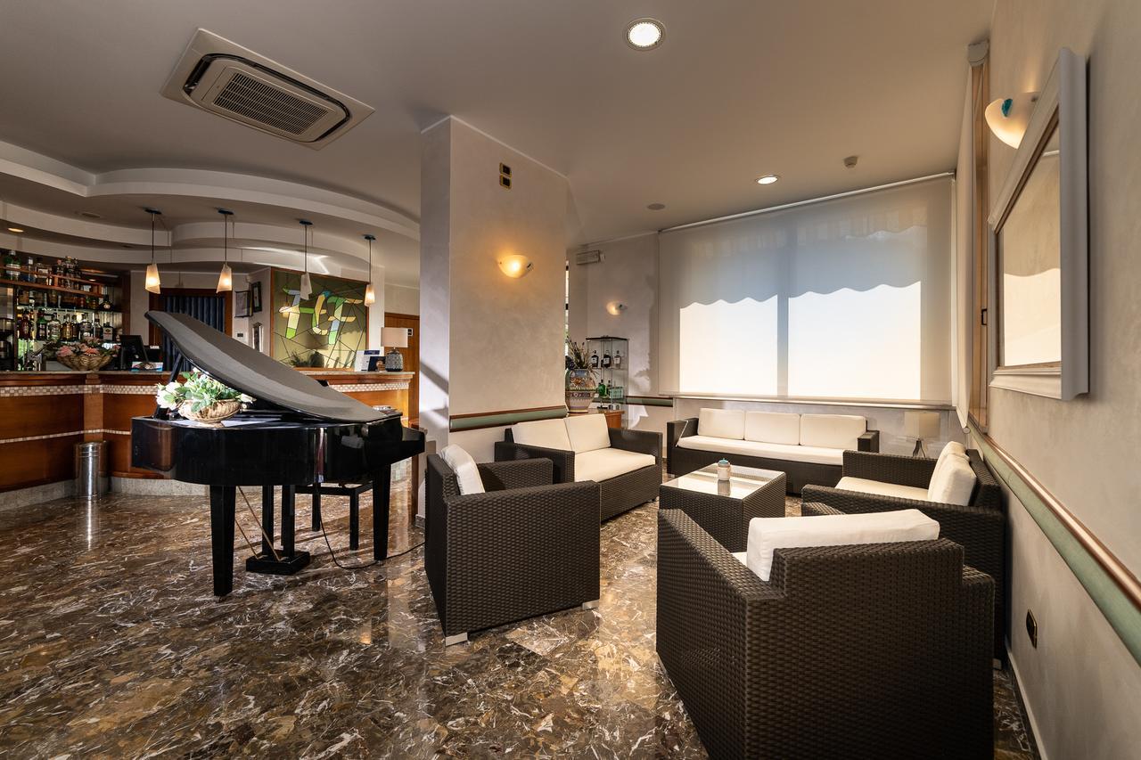 Hotel Florida Silvi Marina Dış mekan fotoğraf