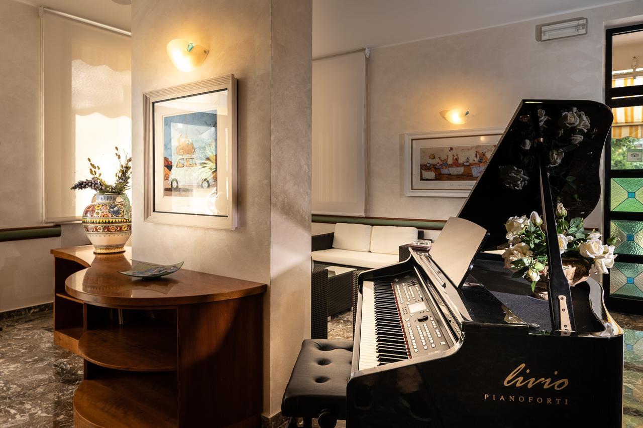 Hotel Florida Silvi Marina Dış mekan fotoğraf