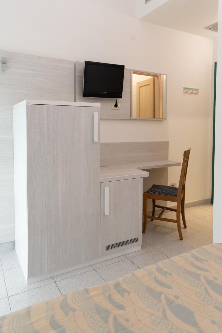 Hotel Florida Silvi Marina Dış mekan fotoğraf