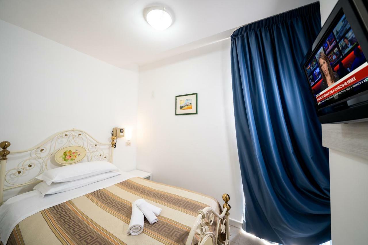 Hotel Florida Silvi Marina Dış mekan fotoğraf