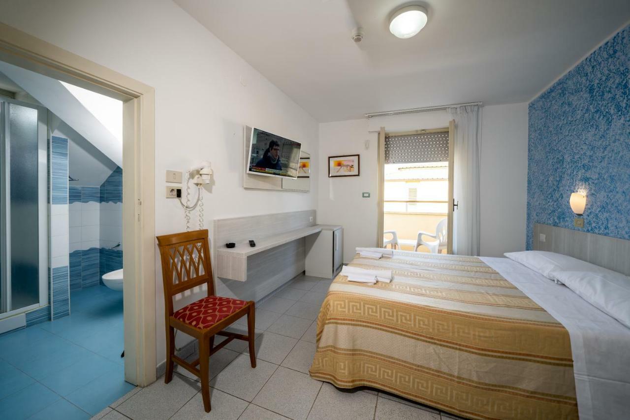 Hotel Florida Silvi Marina Dış mekan fotoğraf
