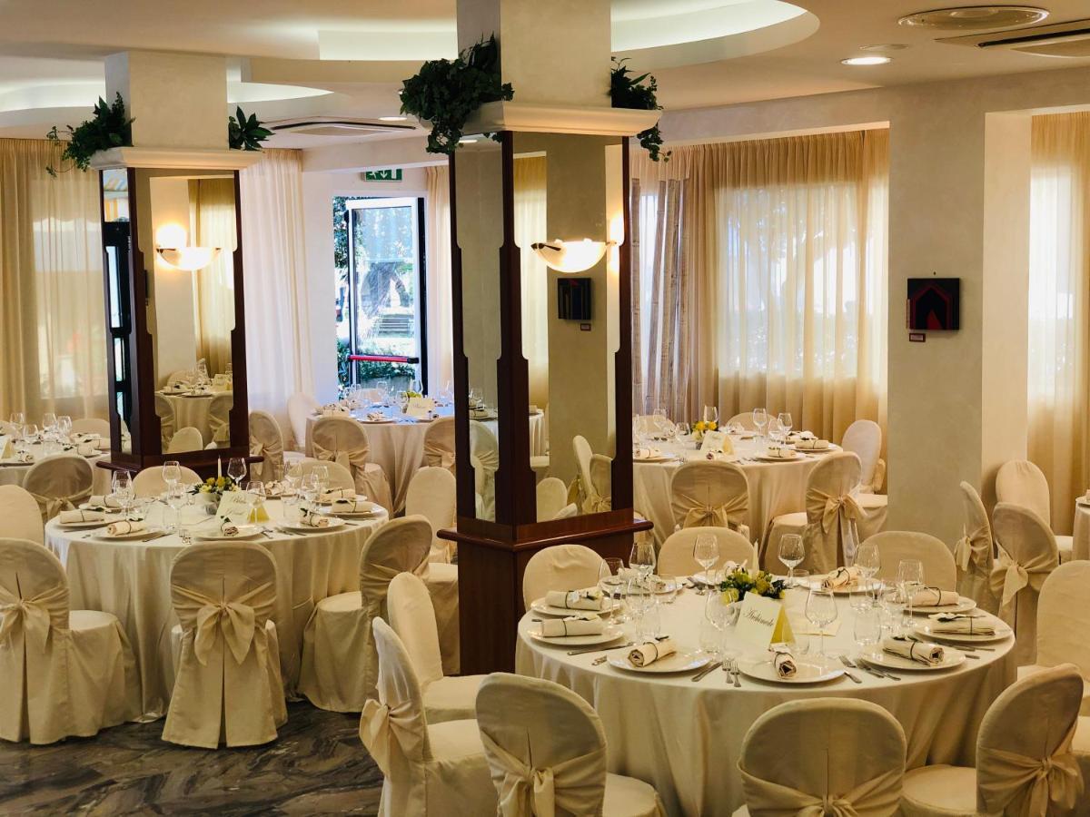Hotel Florida Silvi Marina Dış mekan fotoğraf